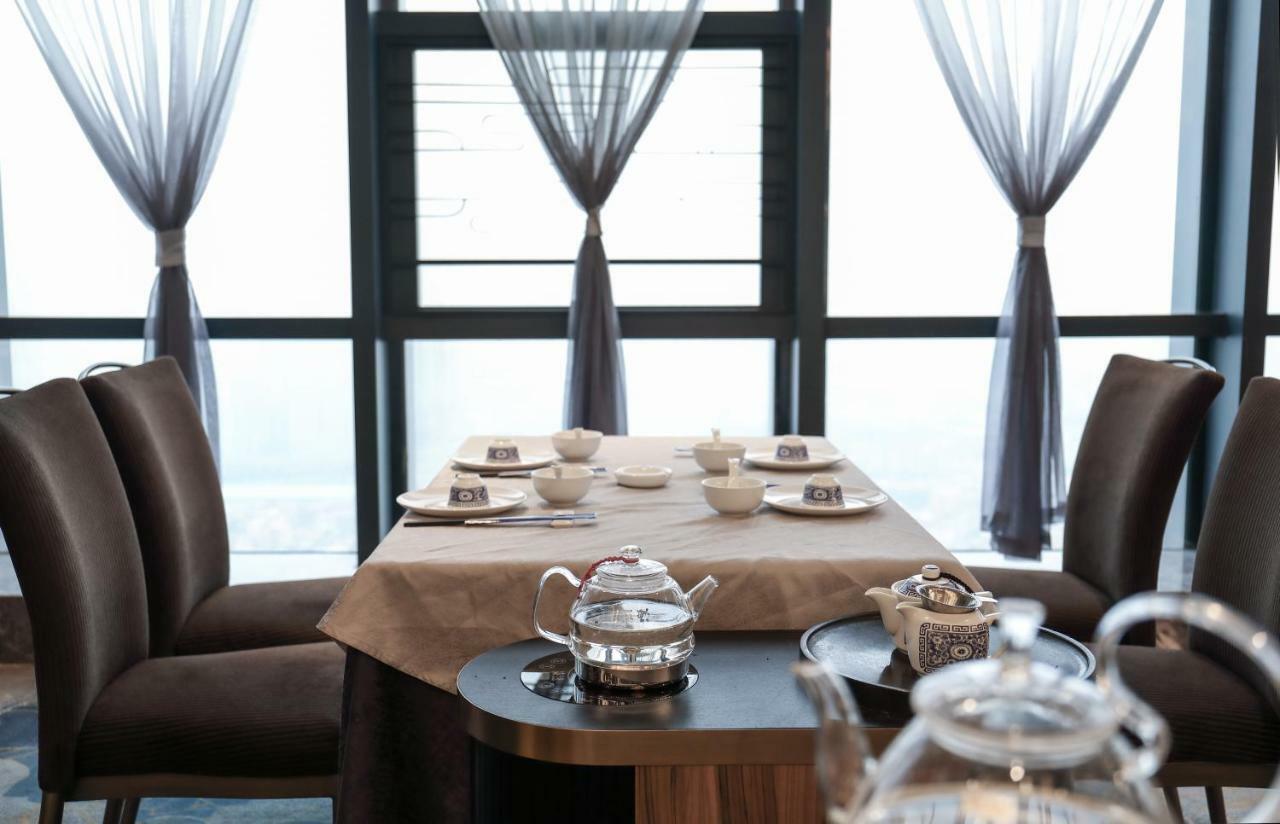 Venus Royal Hotel Foshan Kuiqi Road Metro Station Dış mekan fotoğraf