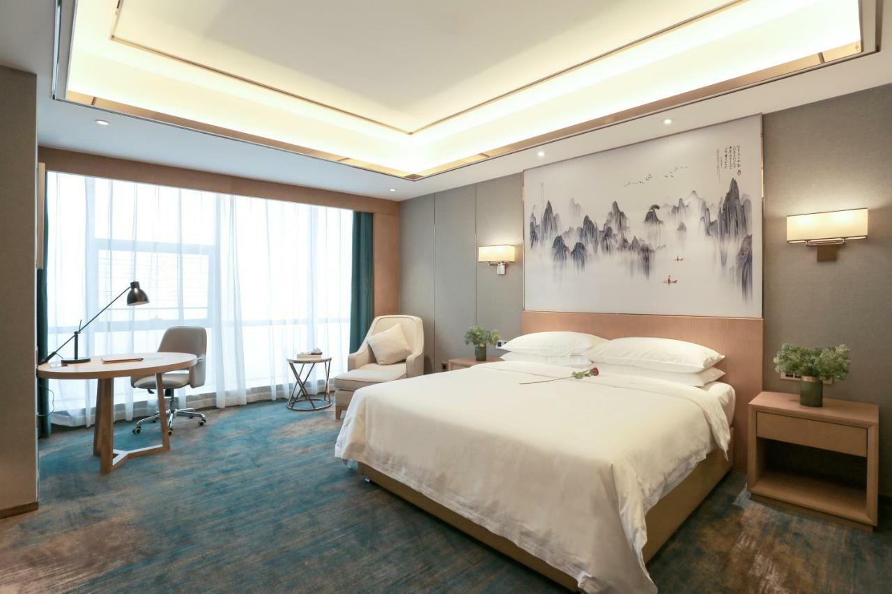 Venus Royal Hotel Foshan Kuiqi Road Metro Station Dış mekan fotoğraf